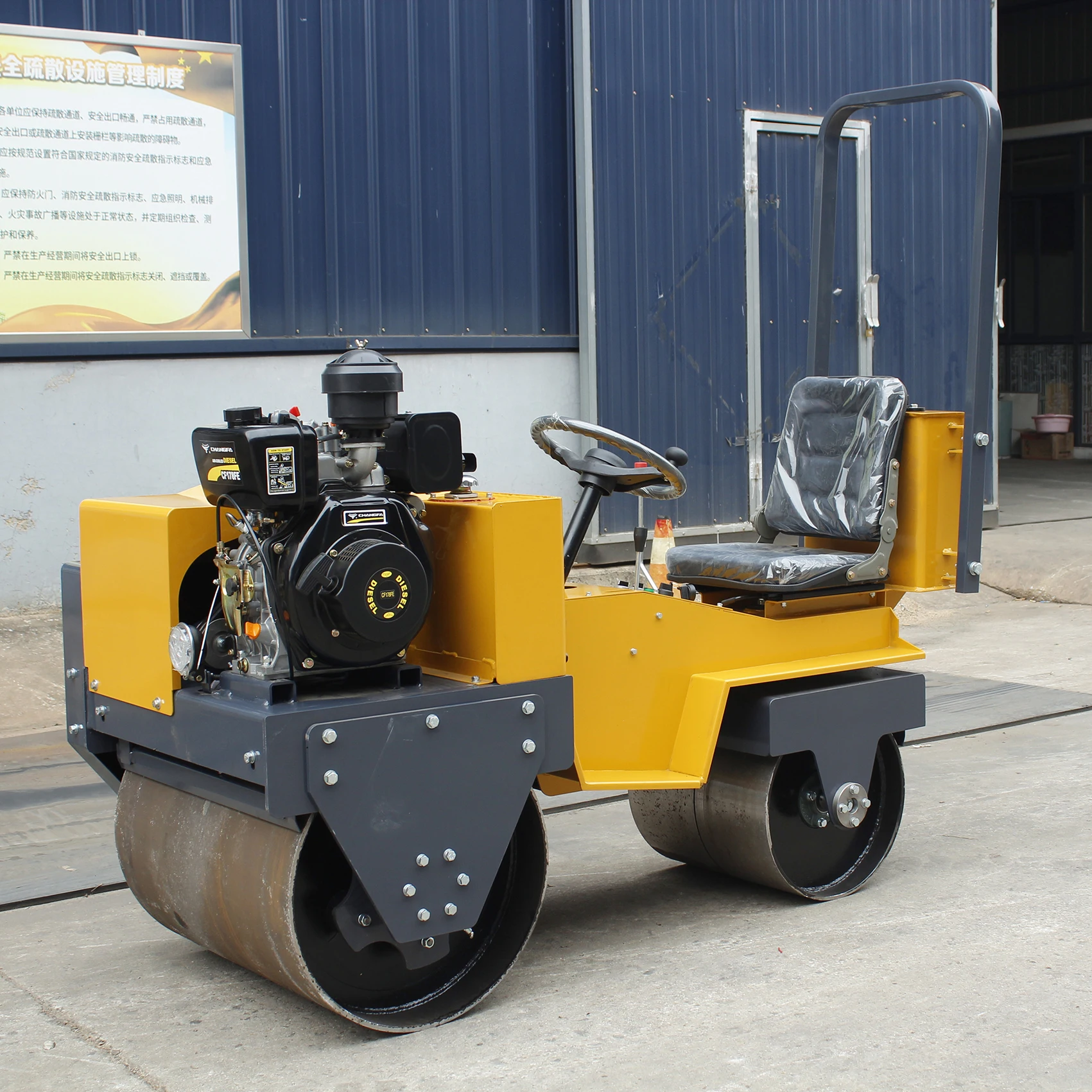 850kg ride on road roller 1ton double drum EPA CE sheep foot road roller compactor price