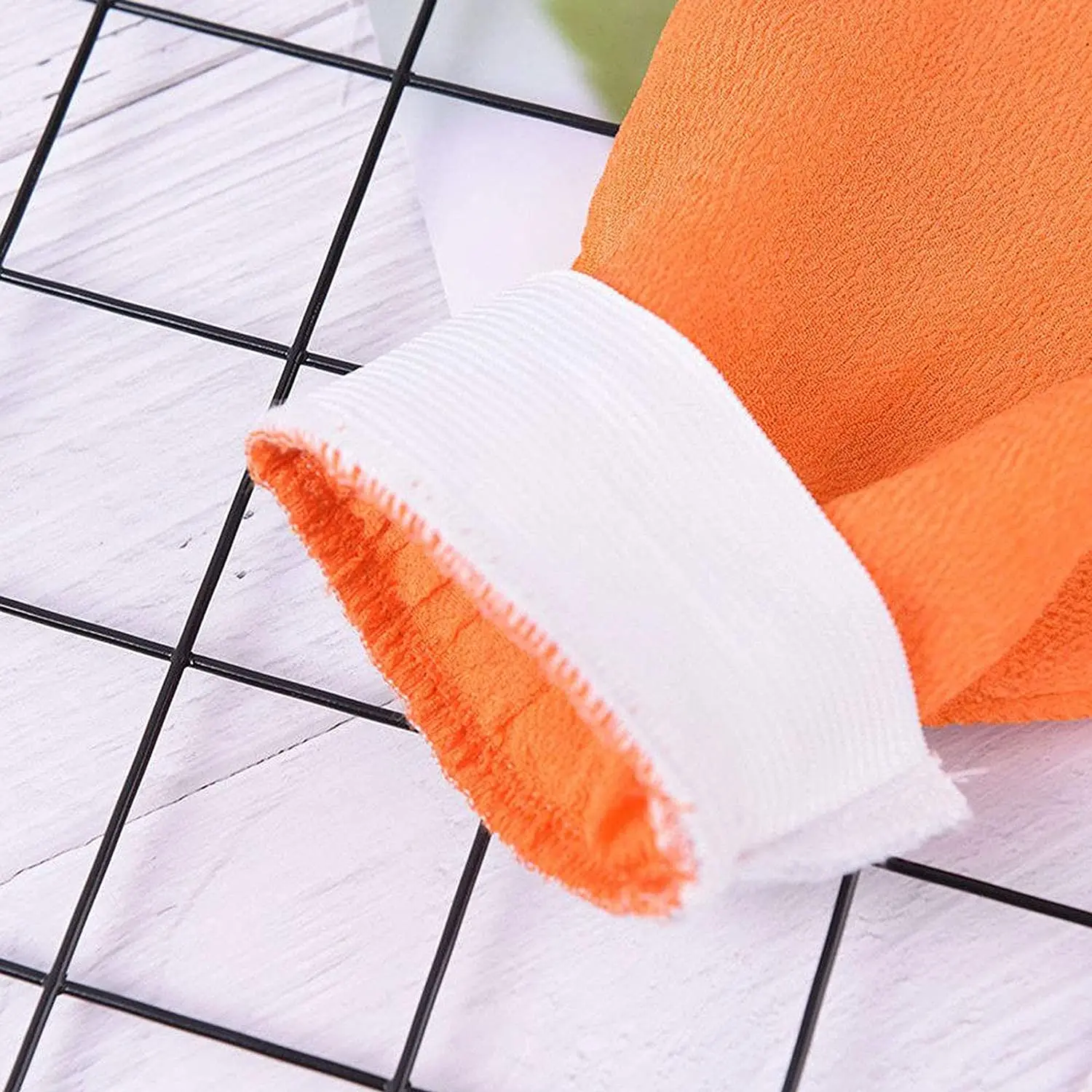 New Arrival Natural Raw Silk Exfoliating Glove Or Viscose Gloves