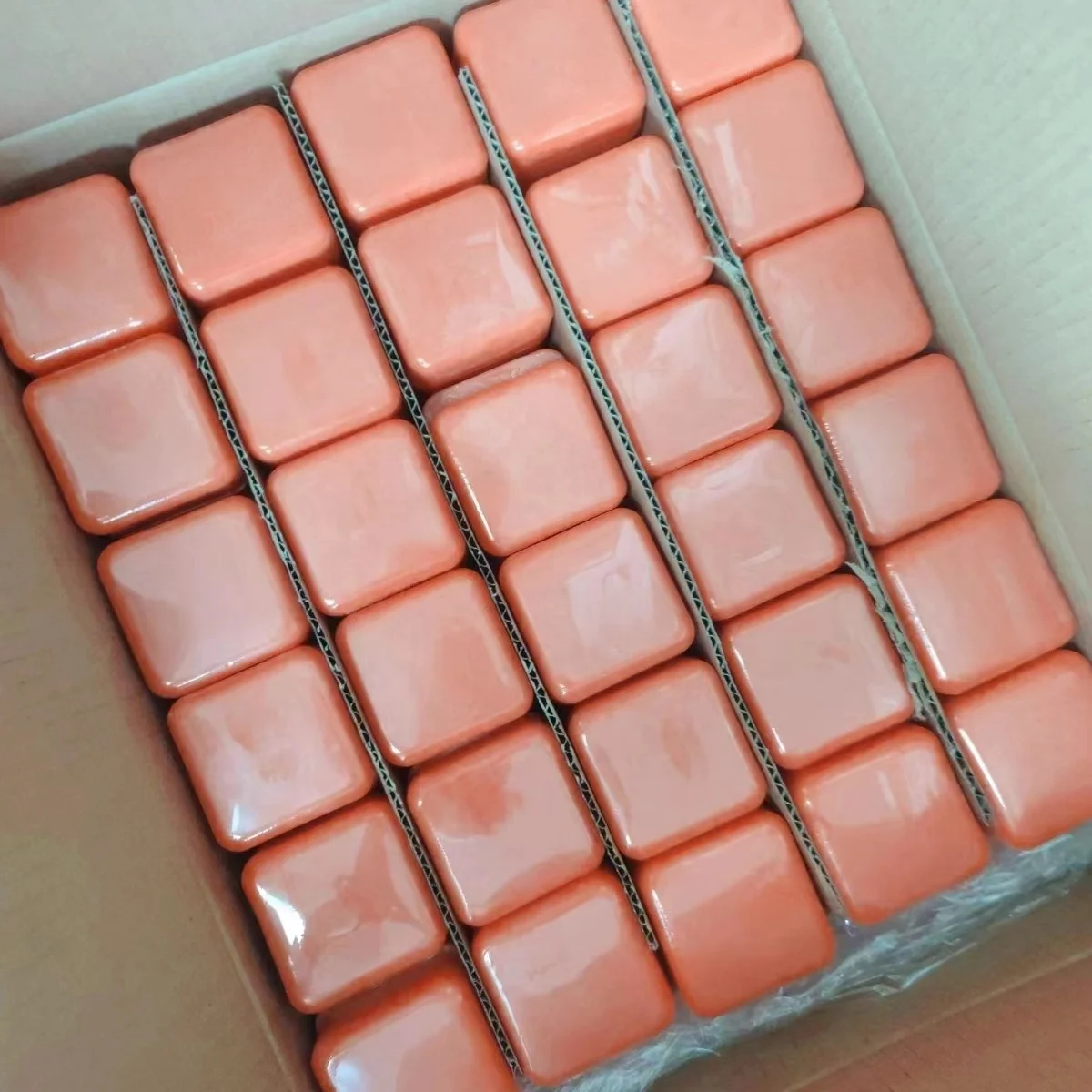 Natural Handmade Turmeric Tartaric Acid Soap for Brightening and Blemishes in Customized Logo Packaging