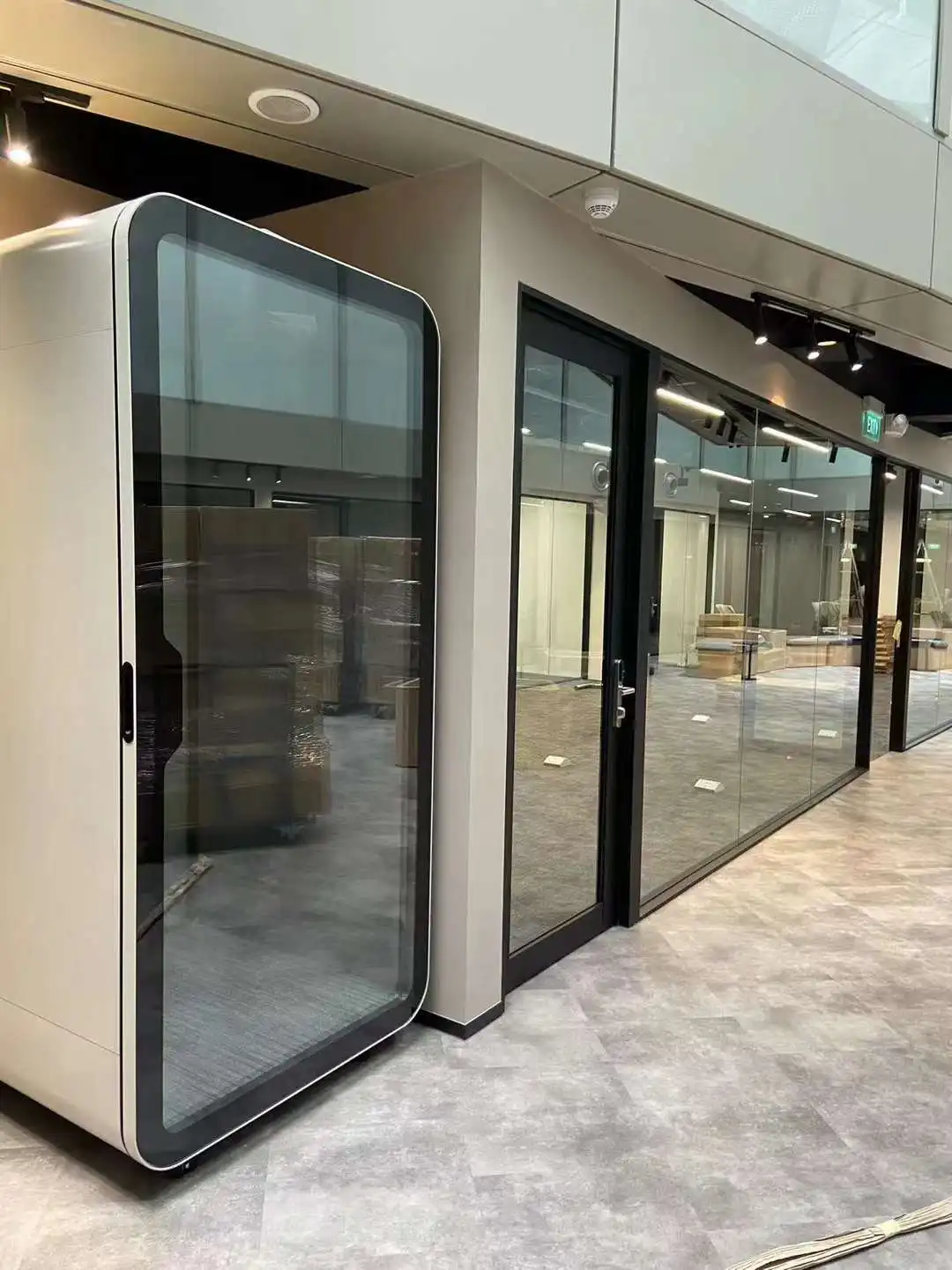 Noise Insulation Acoustic Phone Booth Soundproof Phone Booth Indoor Soundproof  Office Pod