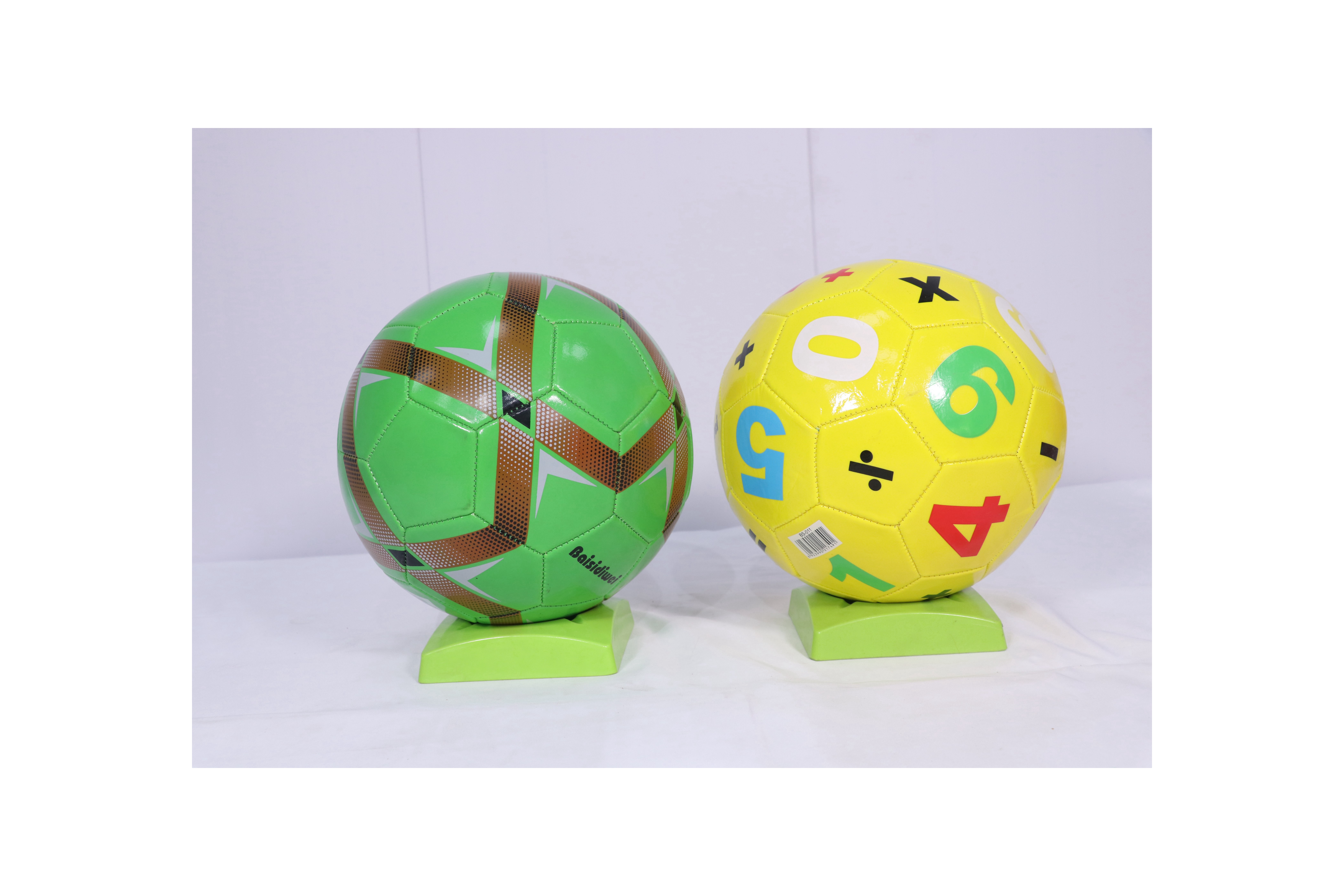 Пластиковый надувной игрушечный мяч с логотипом на заказ