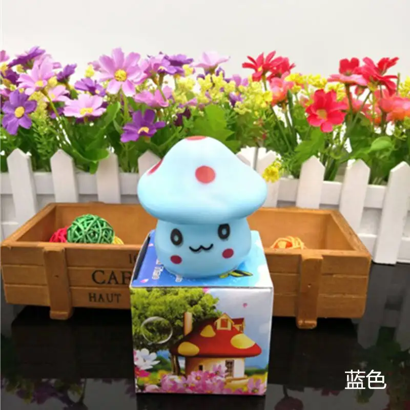 New Customized Bedside Lamp Romantic Decoration Light Up Toys Led Lamp Colored Mushroom Led Light Toys For Kids