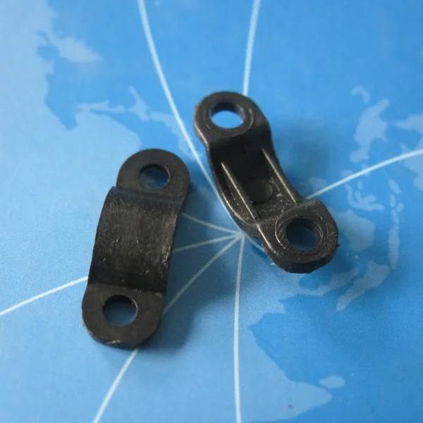 Пластиковые ручки для шнура с отверстием