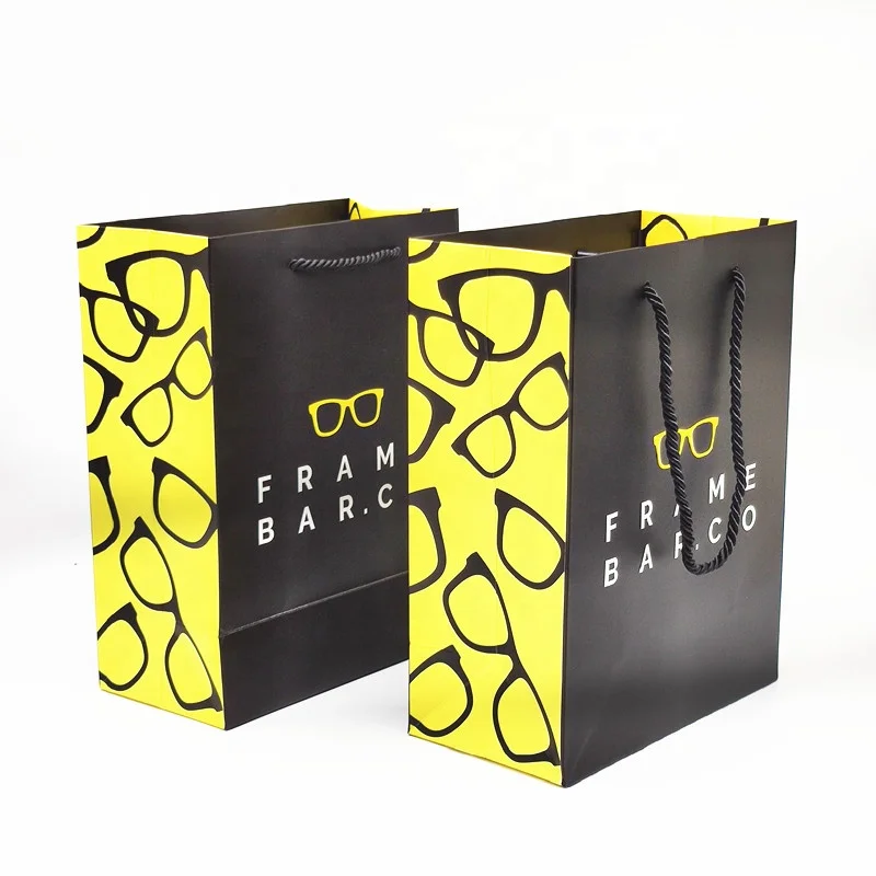 paper bags Wholesale 210 gsm 250/300 shopping bag personalized printed paper gift packaging yellow