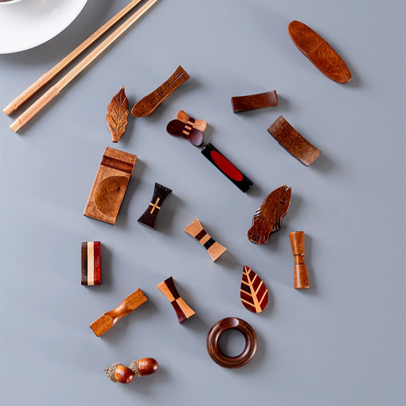 Hotel Solid Wooden Chopstick Stand Japanese Pillow Tableware Holder Wood Chopstick Spoon Rest