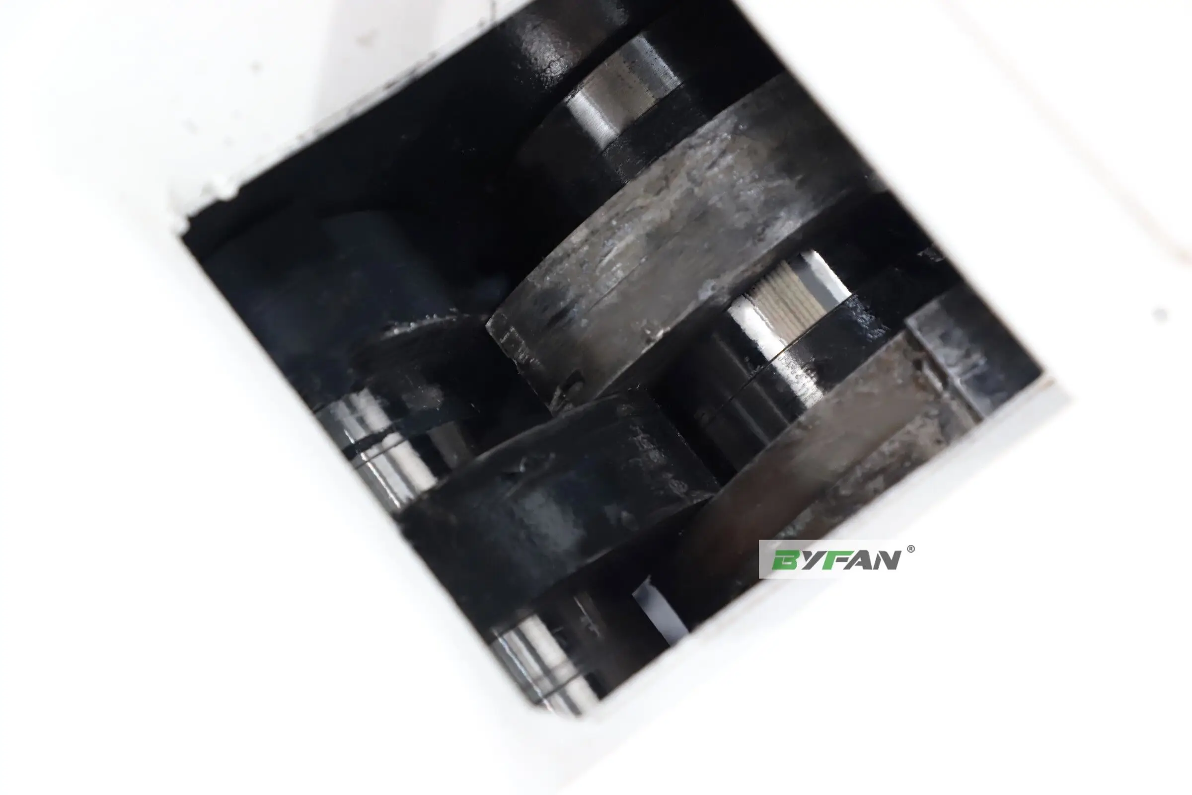 Double shaft shredder usb cd hdd shredder machine