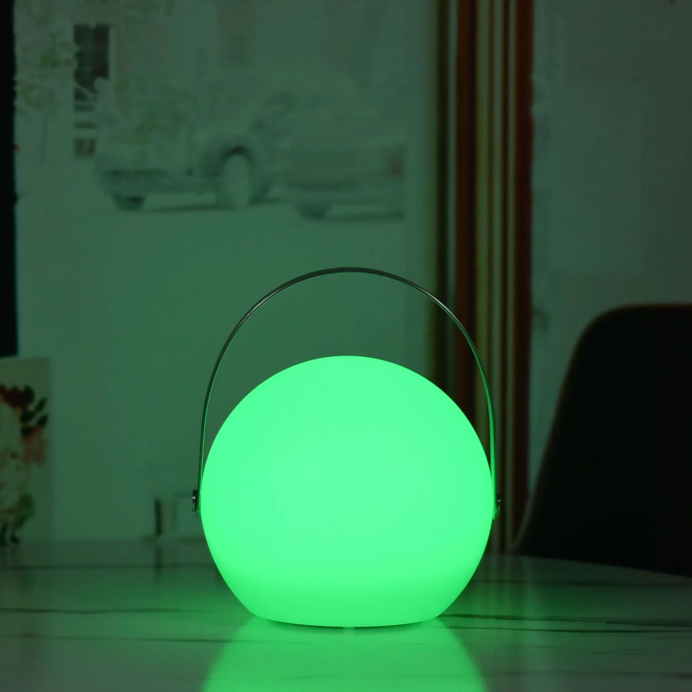 Support OEM Custom Led Desk Lamp Cordless Battery Gold Table Lamp For Deluxe Room