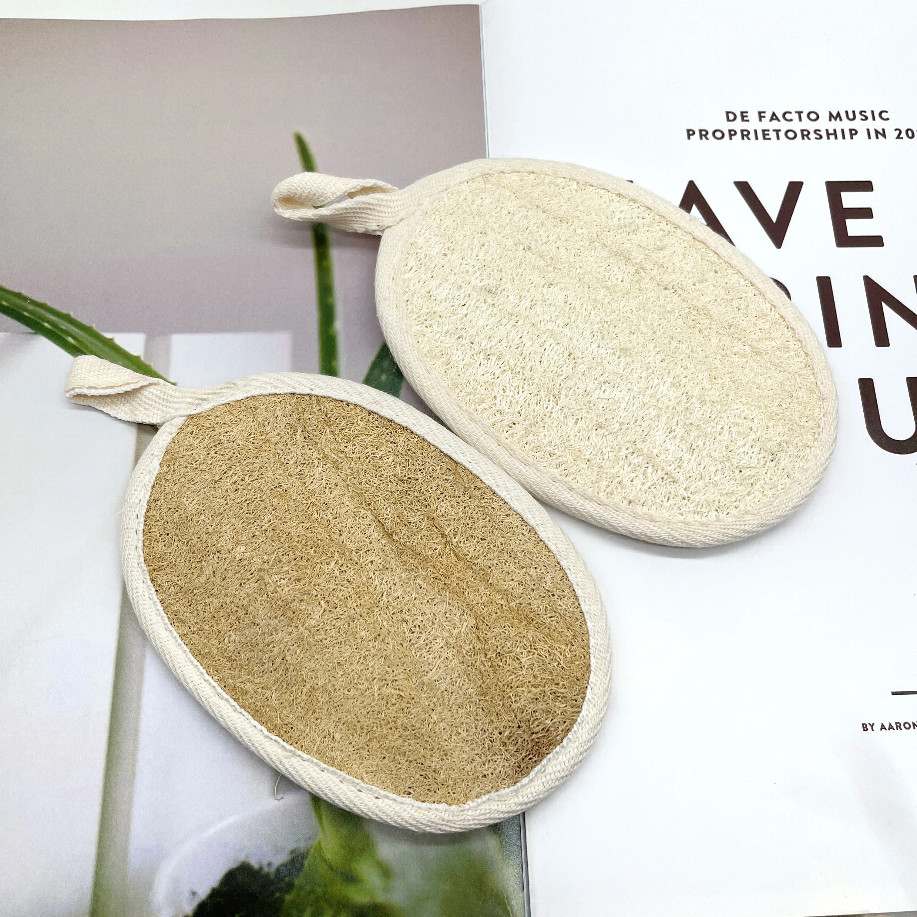 Exfoliating Loofah Pad 100% Natural Luffa and Terry Cloth Materials Loofa Sponge Scrubber Brush Close Skin