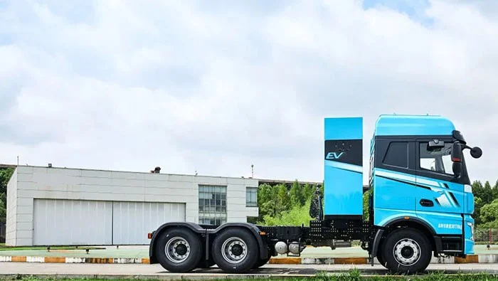 China Top Brand Heavy Duty Tipper Dump Truck/Tractor EV490-20 Truck/Cargo Truck for Sale