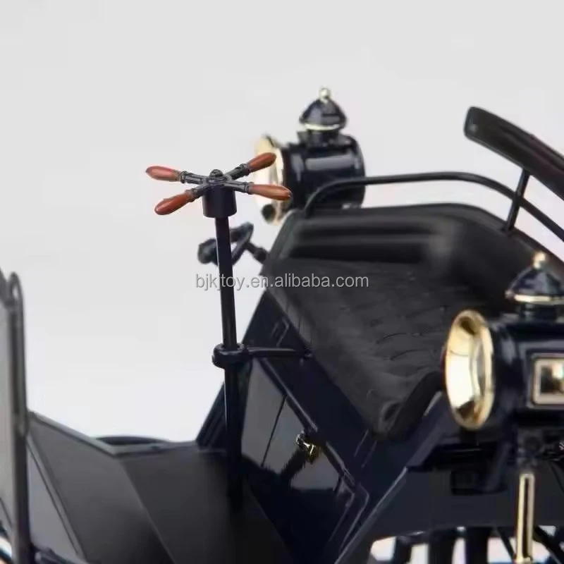 Diecast Toys 1/10 Auto Model Metal Daimler NO.1 Motorkutsche 1886 High Quality Diecast Collection Alloy Car Model