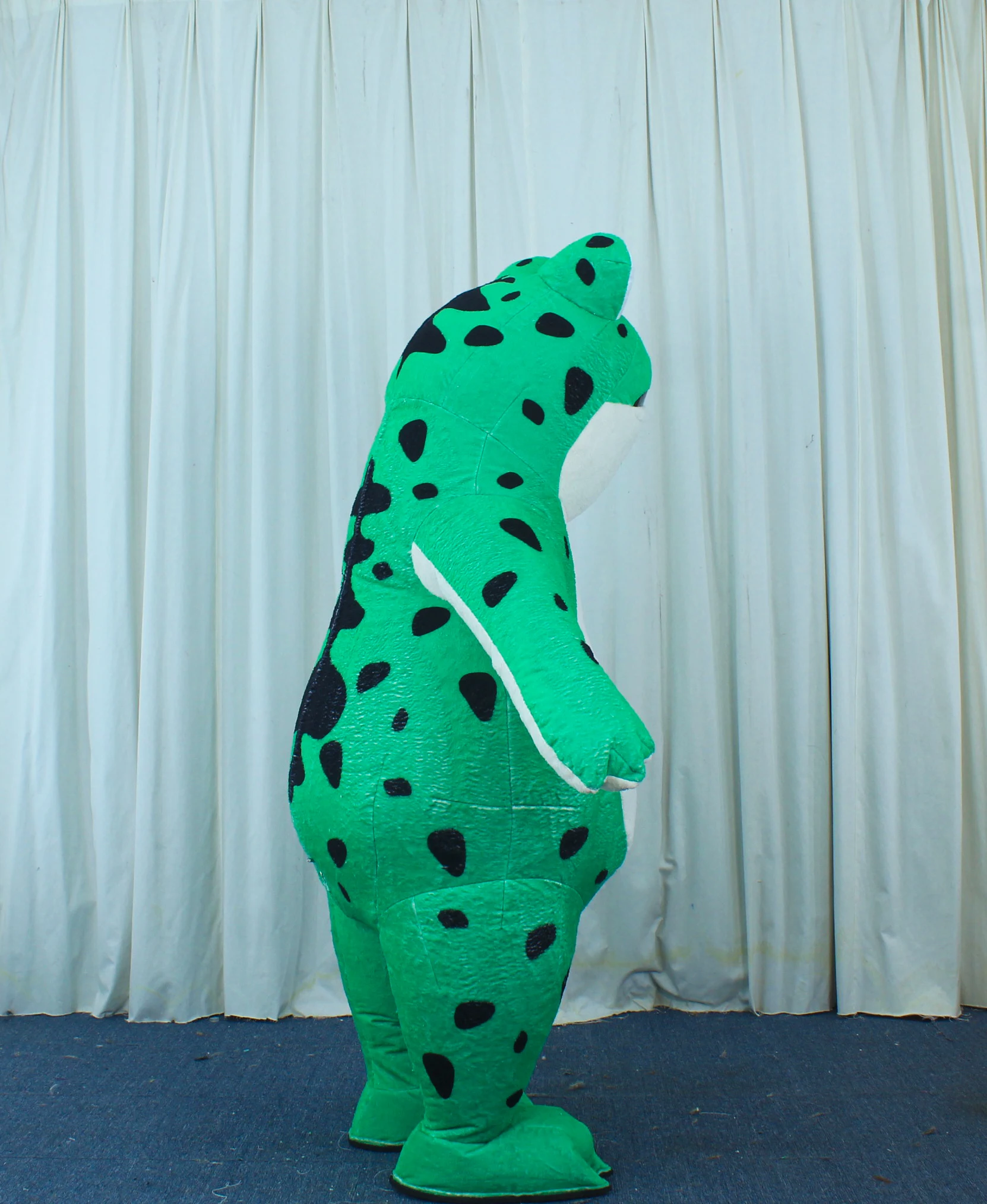 OEM/ODM Unisex XXL Inflatable Frog Costume Adults Carnival Performance Cosplay Party Wholesale Mascot Plush Anime Bear Teddy