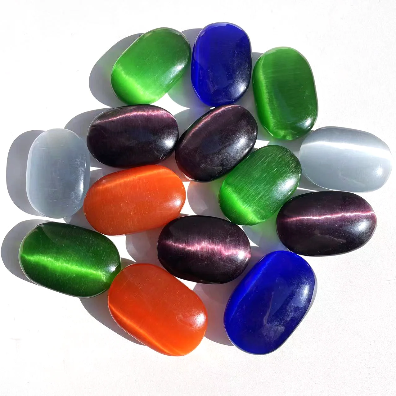 Bulk wholesale price healing hand stones natural cat eye crystal gemstone polished crystal tumble palm stone