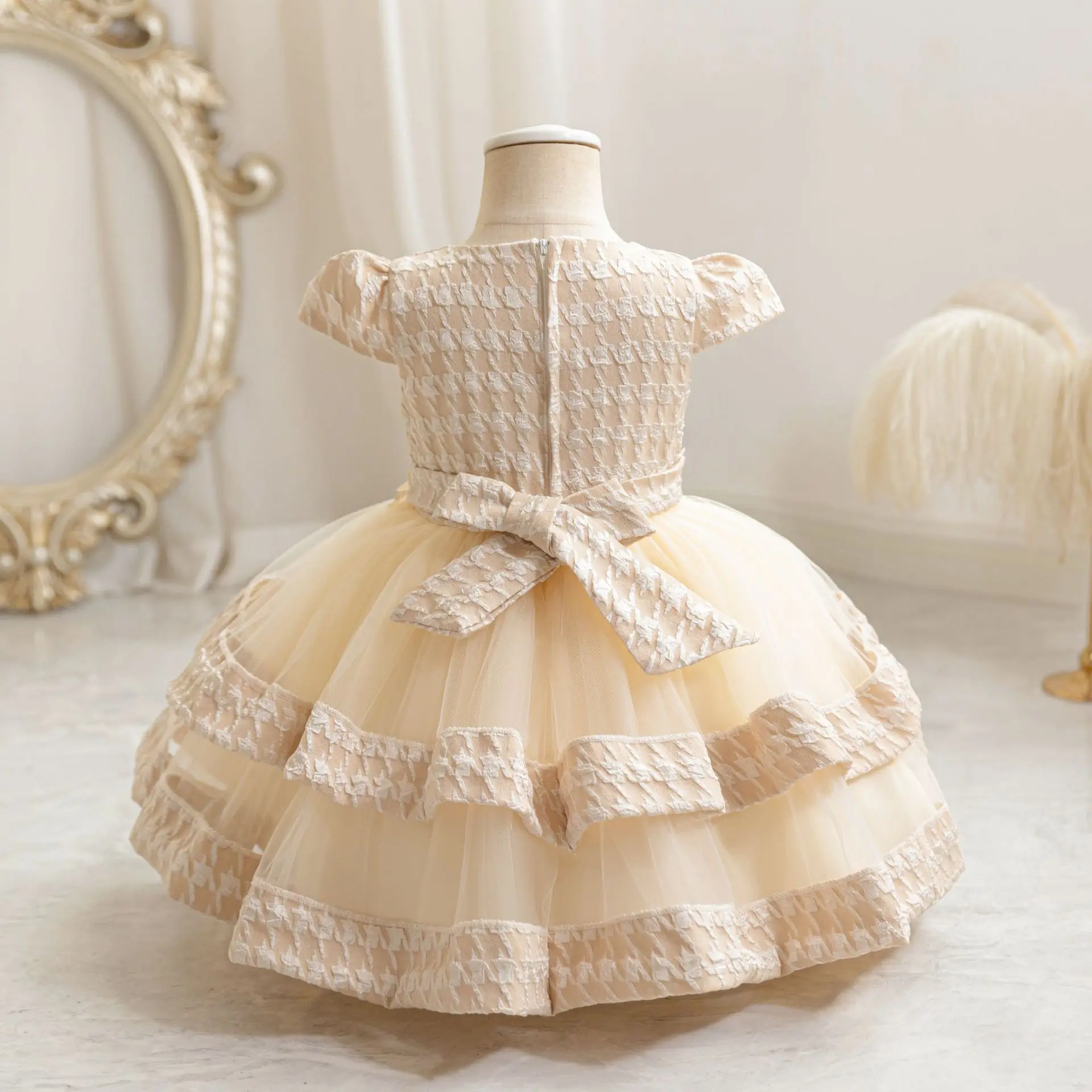 Wholesale Mini Floral Design Short Sleeve Kids Clothing Beautiful Satin Fabric with Flower Decoration Formal Style Summer Season