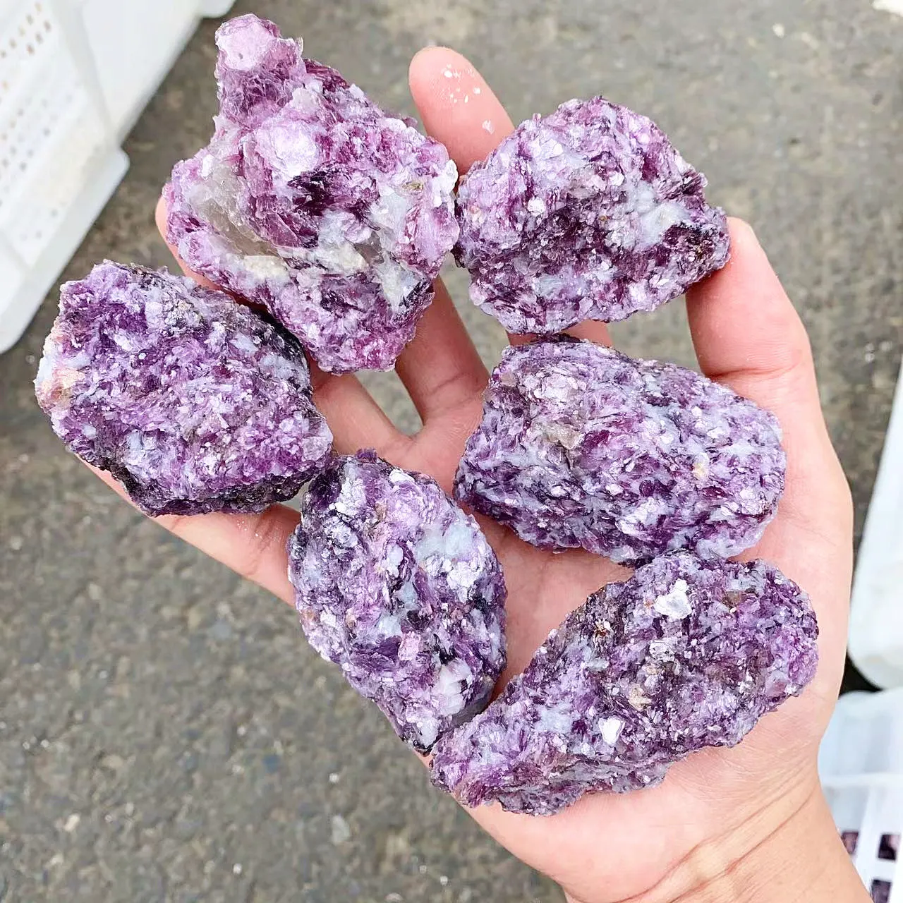 Natural Energ Rough Crystal Mineral Specimen Rare Purple Mica Raw Stone for Healing Decorate