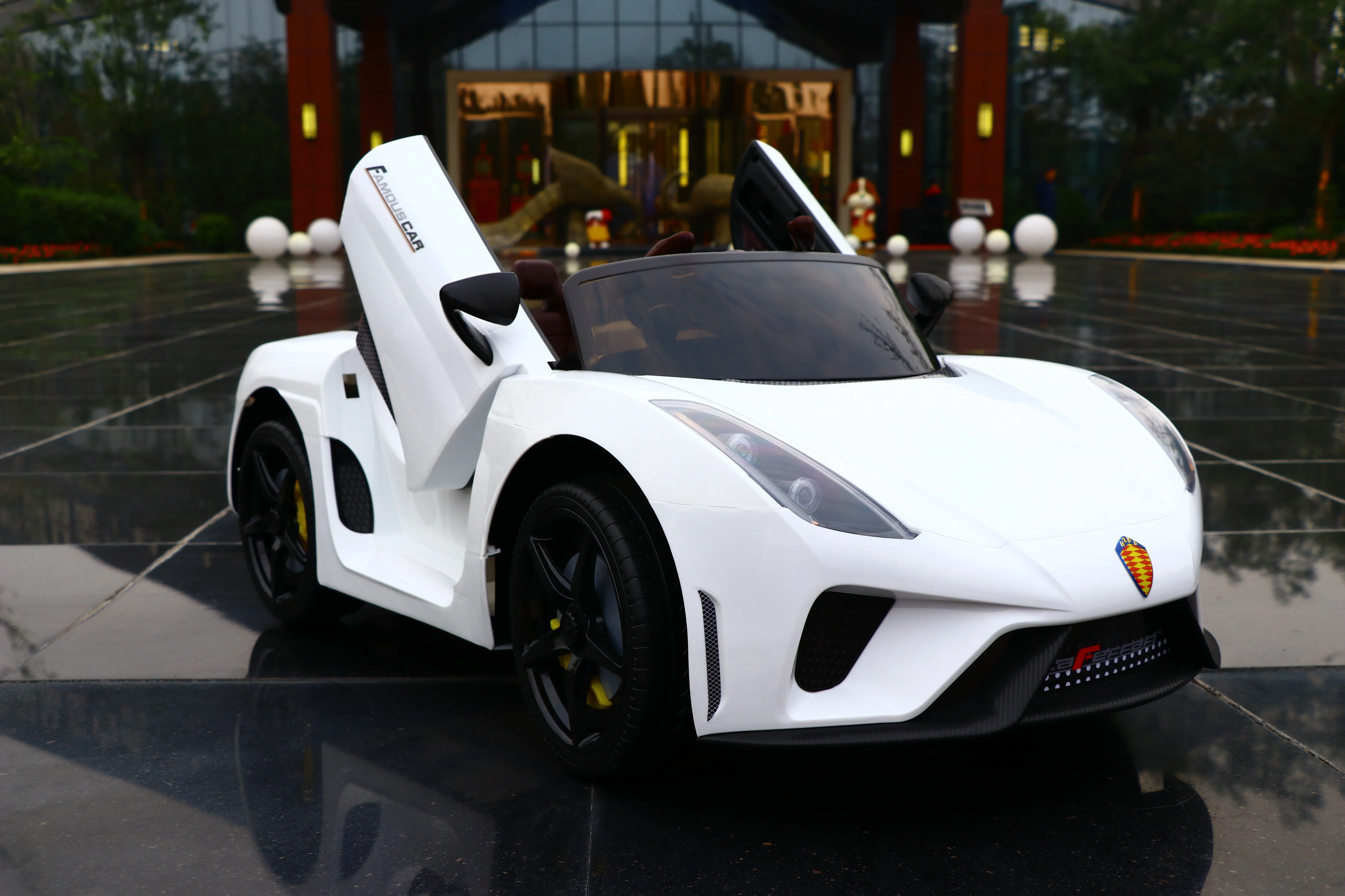 New Design Luxury Emulation  Two-seats Remote Control Ride On Electric Kids Car 2-9-year-old children toys for sale