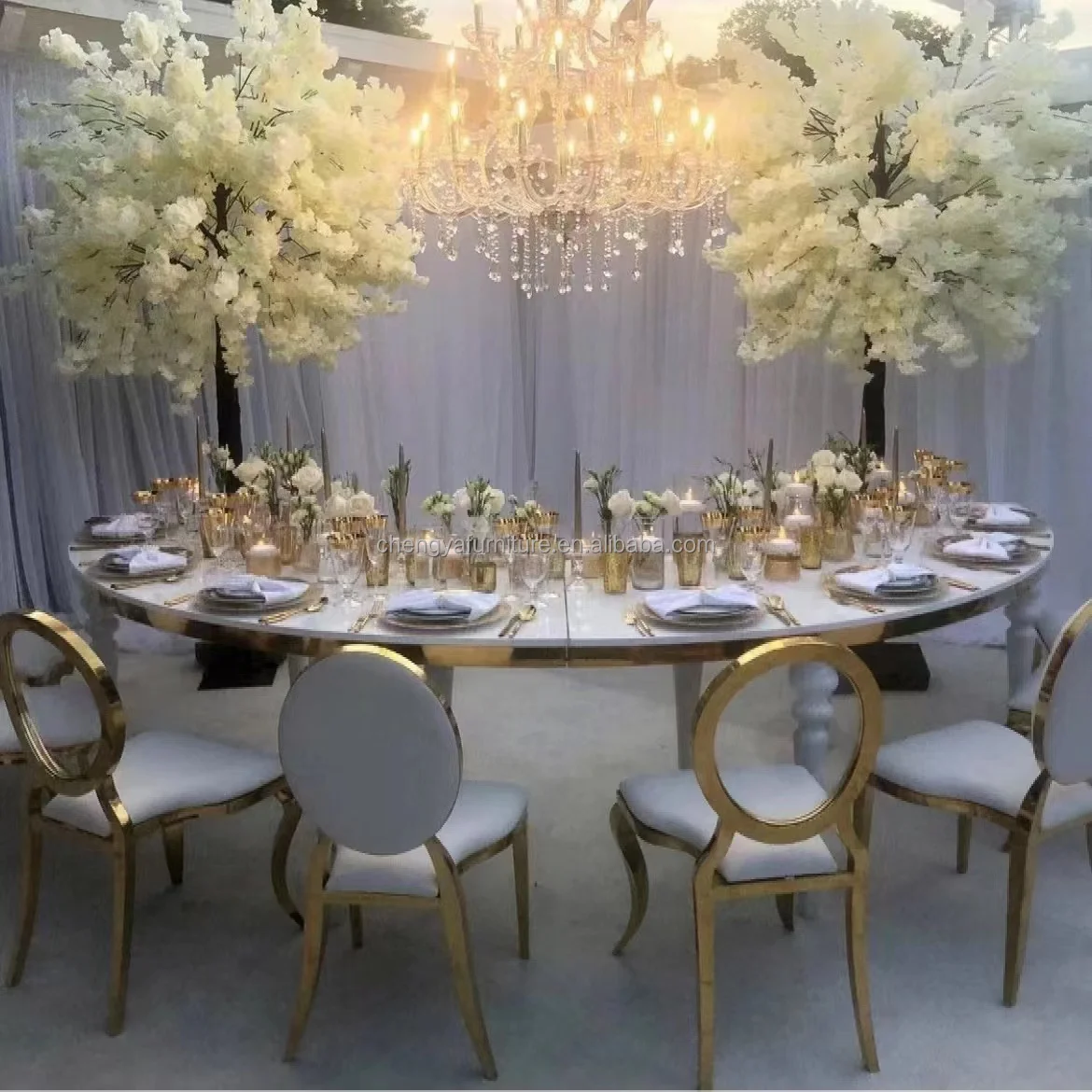 Luxury Wedding Golden Serpentine Party Table For Wedding Events