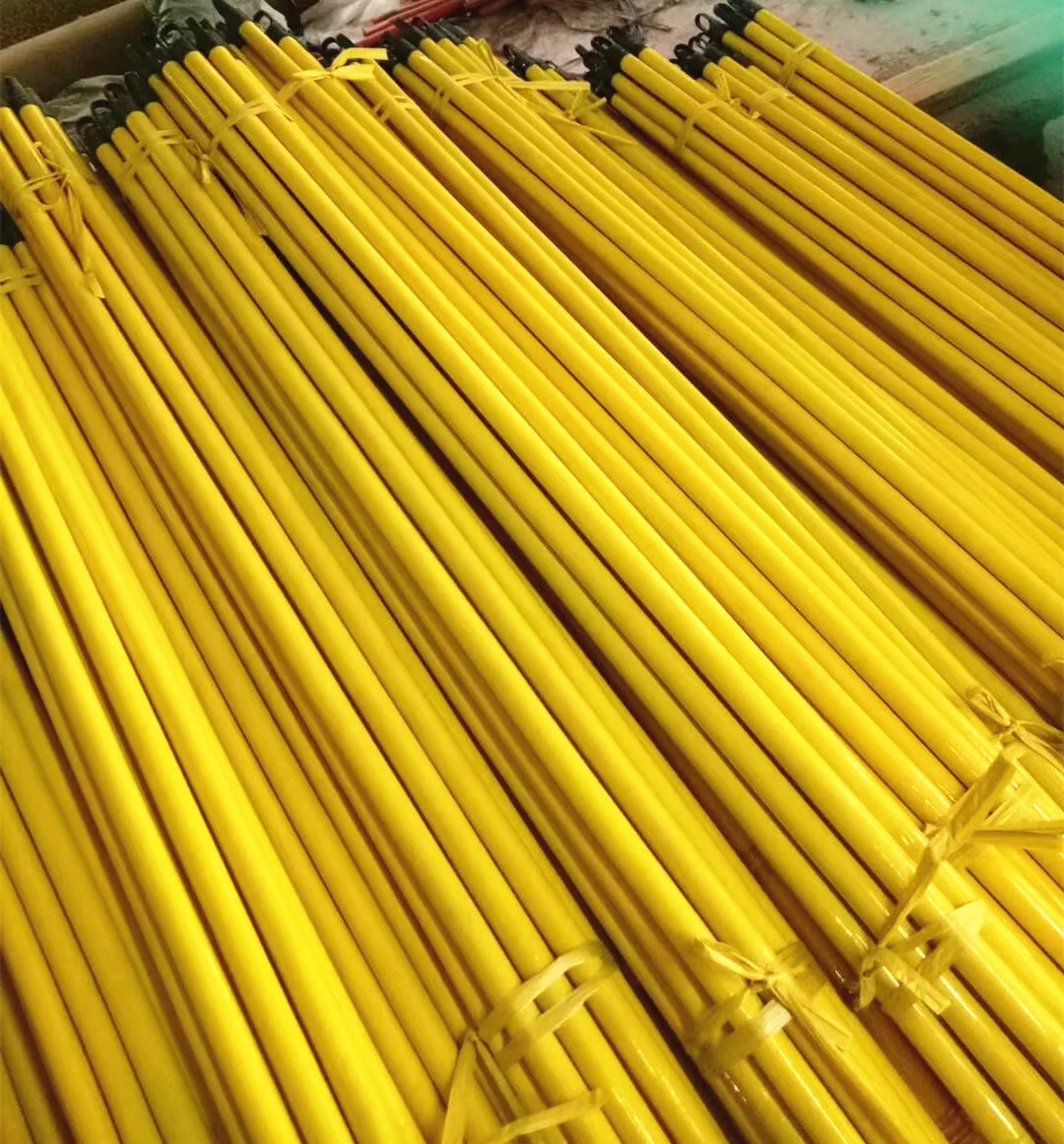 China supplier cleaning wood material pvc coated mop stick handles wooden stick for brooms