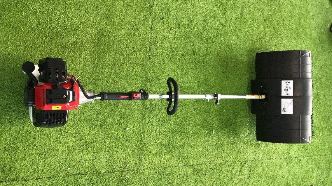 Two stroke lawn sweeper portable gasoline power football field tennis court artificial grass cleaning equipment Snow sweeper