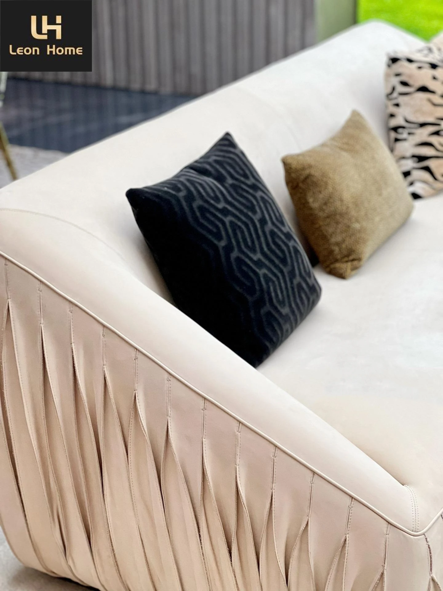 Hot Sale Popular New Design Sofa Luxury Modern Sofa Set Furniture Living Room Natural Luxury Sofa