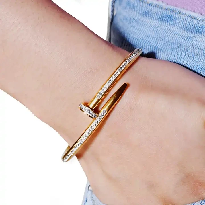 Wholesale Gold Plated Stainless Steel Cuff Nail Designer Bracelet Jewelry and Girls Bangle With Zircon Mother Bracelets for Gift