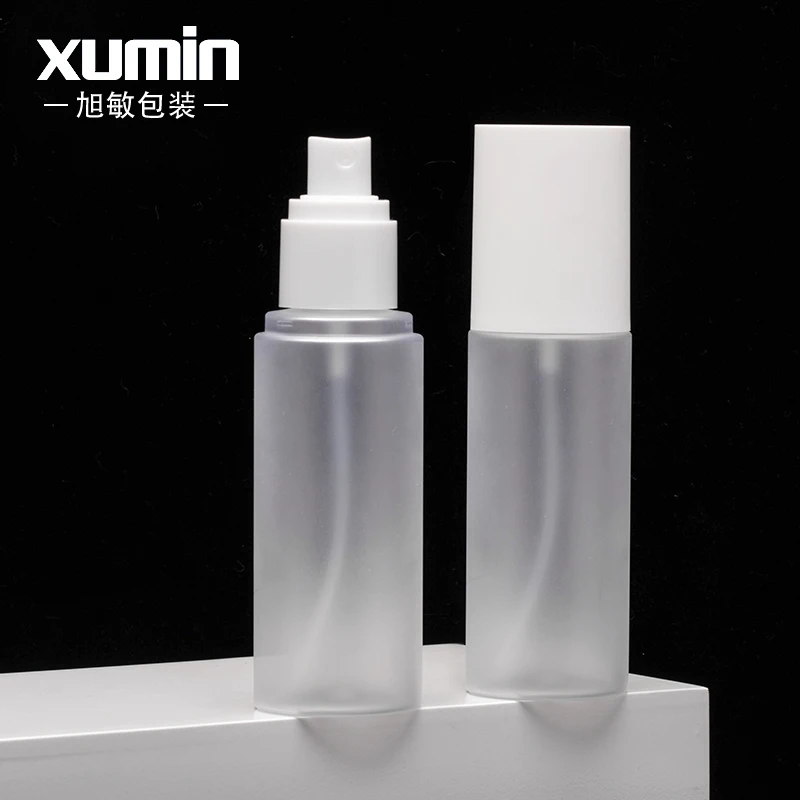 frosted plastic spray bottles 100ml 50ml 100ml Pet Empty Round Plastic Spray Bottle For Skin Care toner bottle