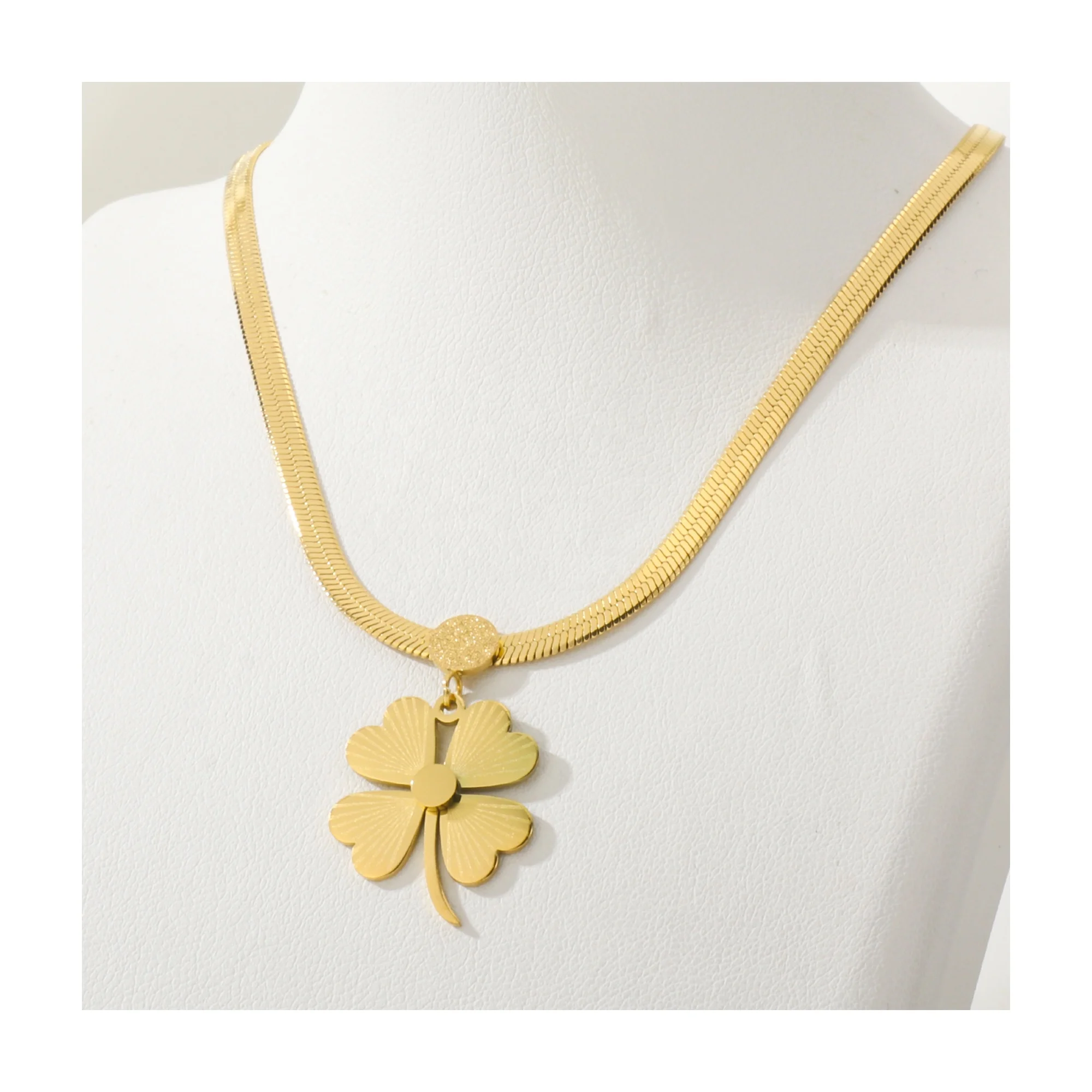 18K Gold Plated Stainless Steel Jewelry Pendant Necklace Snake Chain Four Leaf Clover Necklace For Women