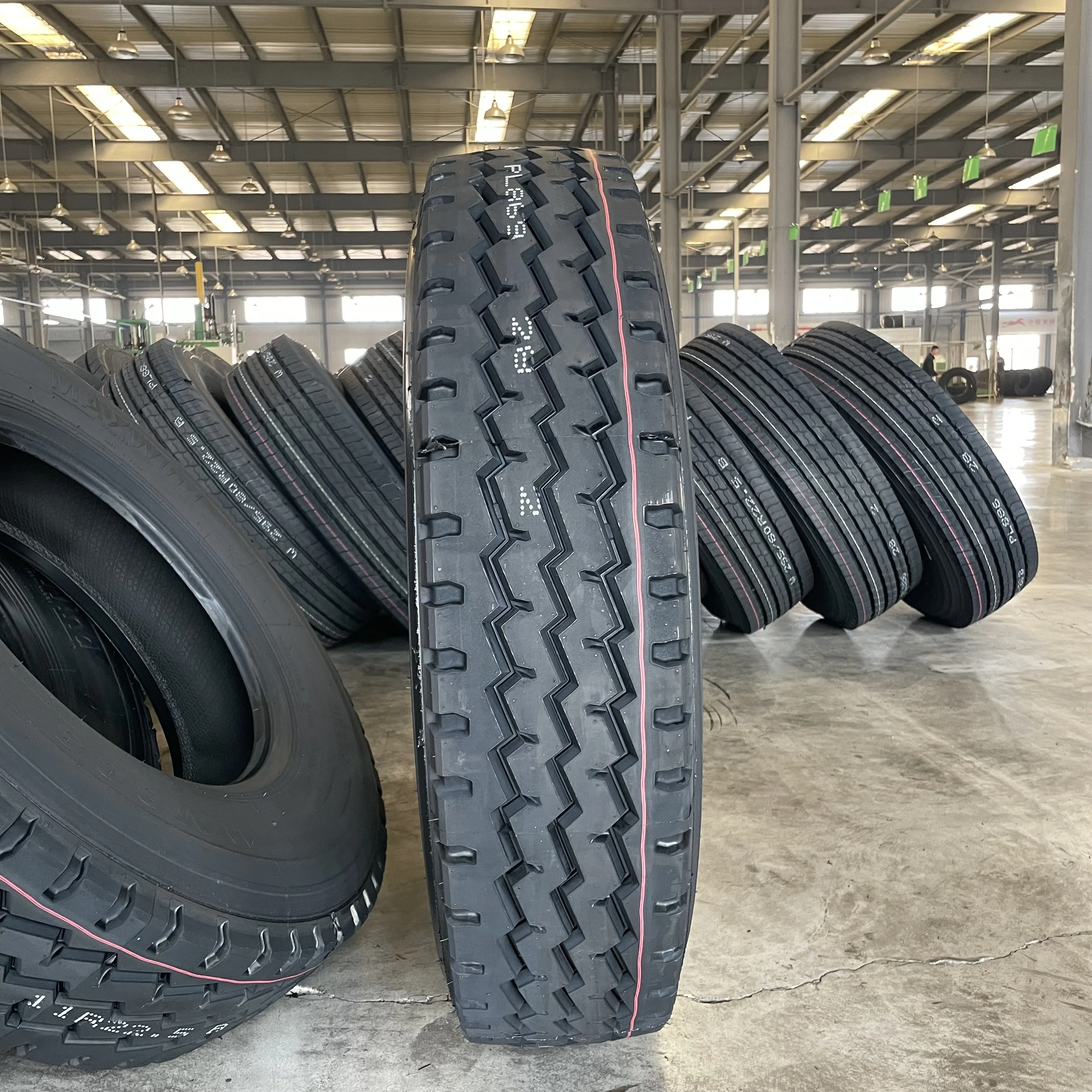 11r 24.5 truck tires 750 16 All Size patterns,  Toprunner brand tires trucks china 295/75r22.5 commercial truck tires