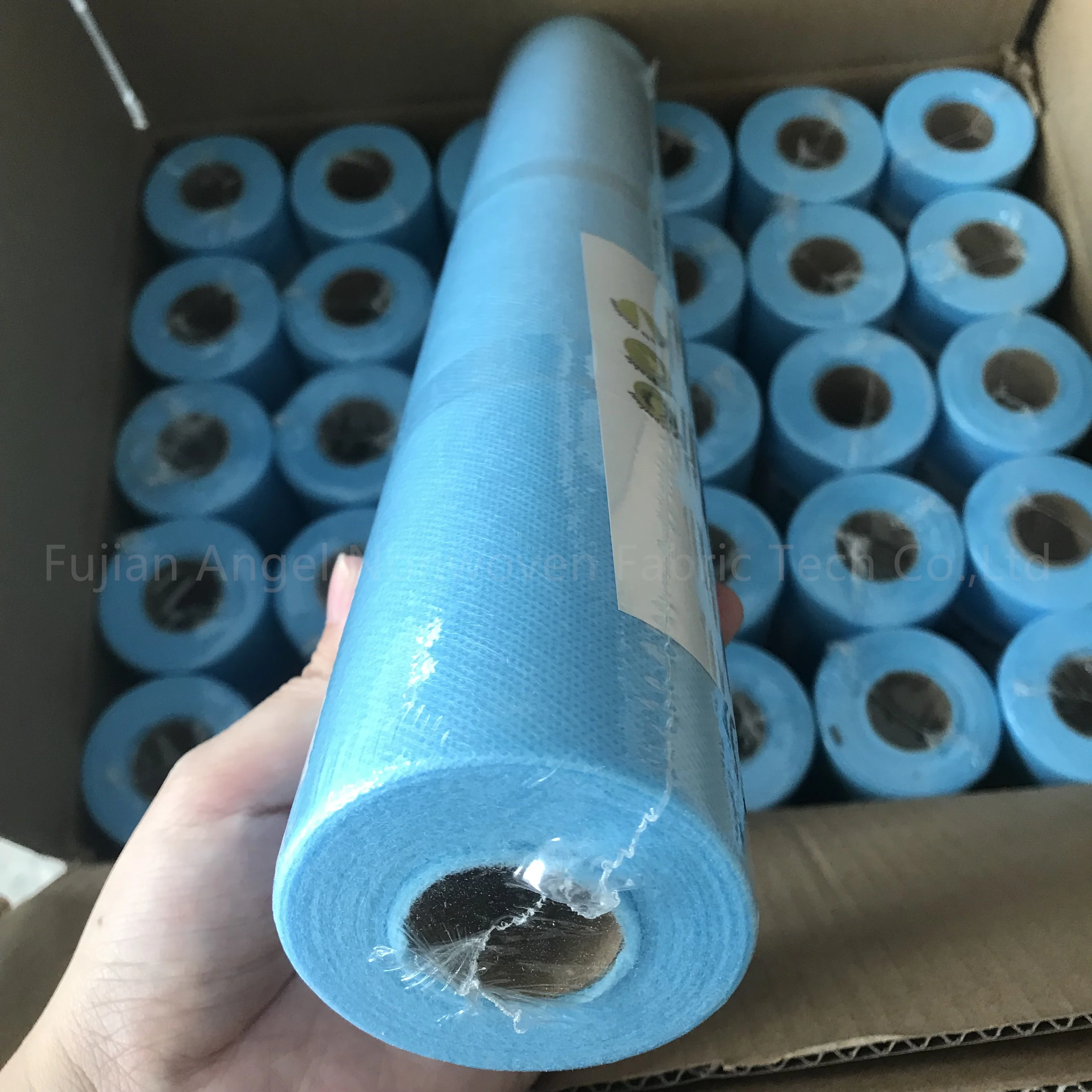 Best Selling TNT Fabrics Tablecloth Roll Disposable Table Cloth Roll