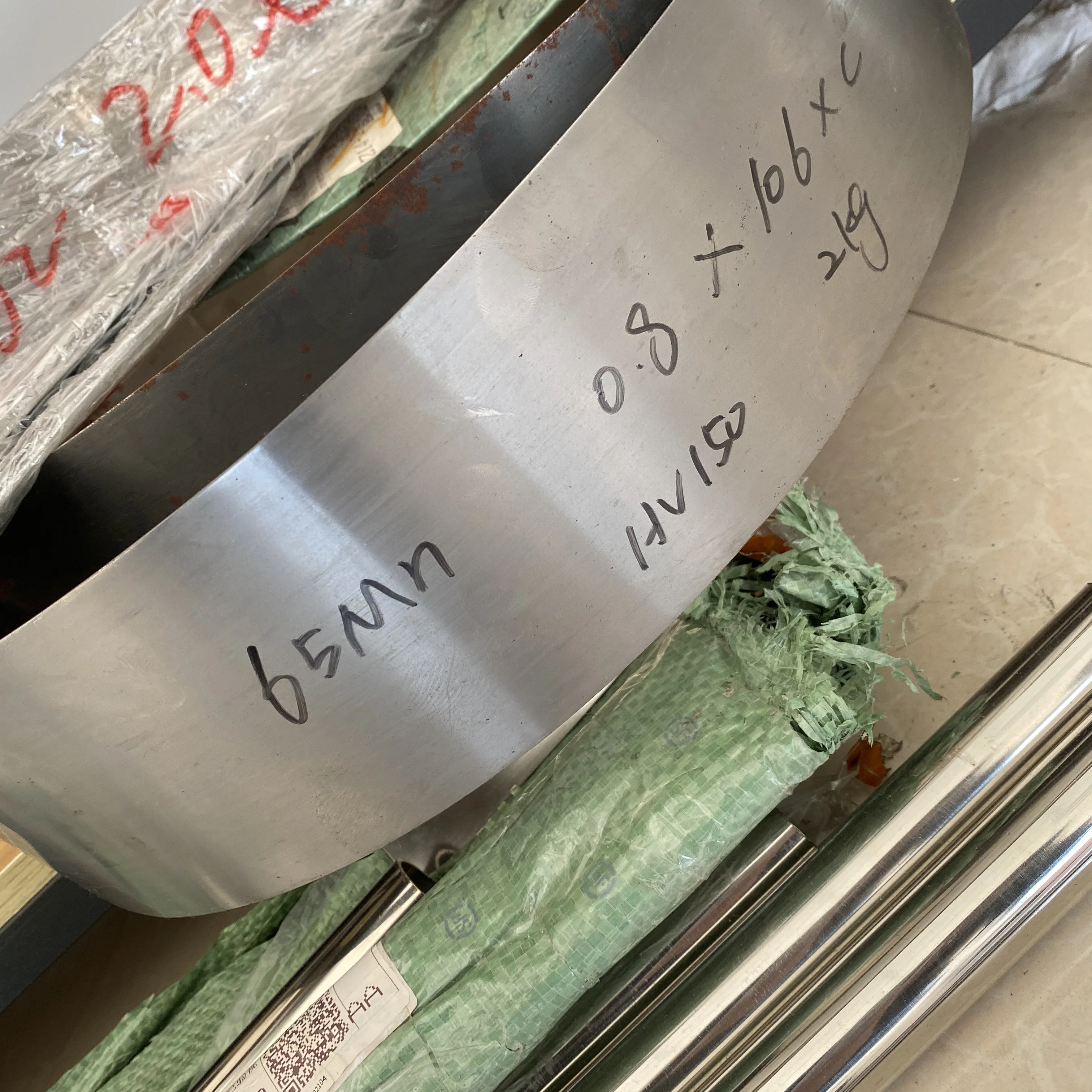 65mn heat treatment quenched spring shrapnel, high toughness 65mn spring steel belt