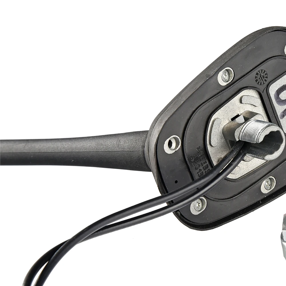 Auto Decorative Aerial FM / AM /DAB Radio Signal Car Shark Fin Style Antenna for Many Car Type