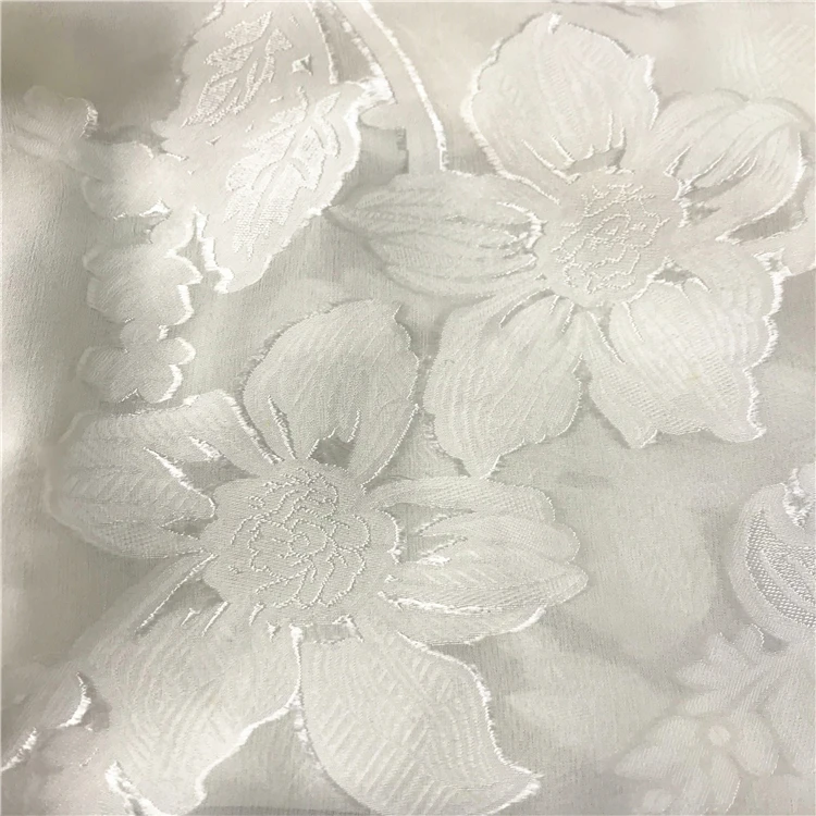 
White Bridal Fabric 14.5mm Floral Silk Viscose Fabric Jacquard Fabric for wedding dress 