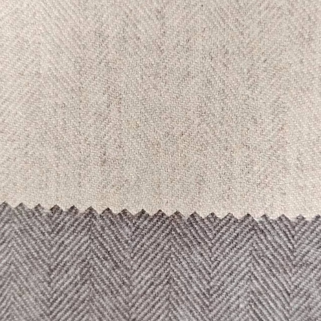 Thin 390g/m new herringbone single sided flange retro 100% wool suit jacket fabric