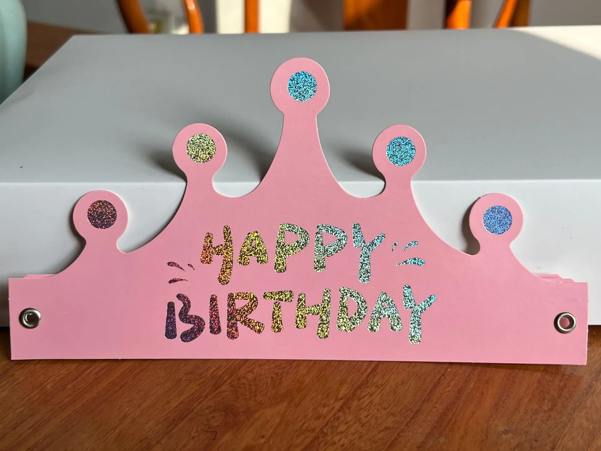 Custom wholesale colour print  gold hot stamp foil golden happy birthday party paper hats king crown manufacturers