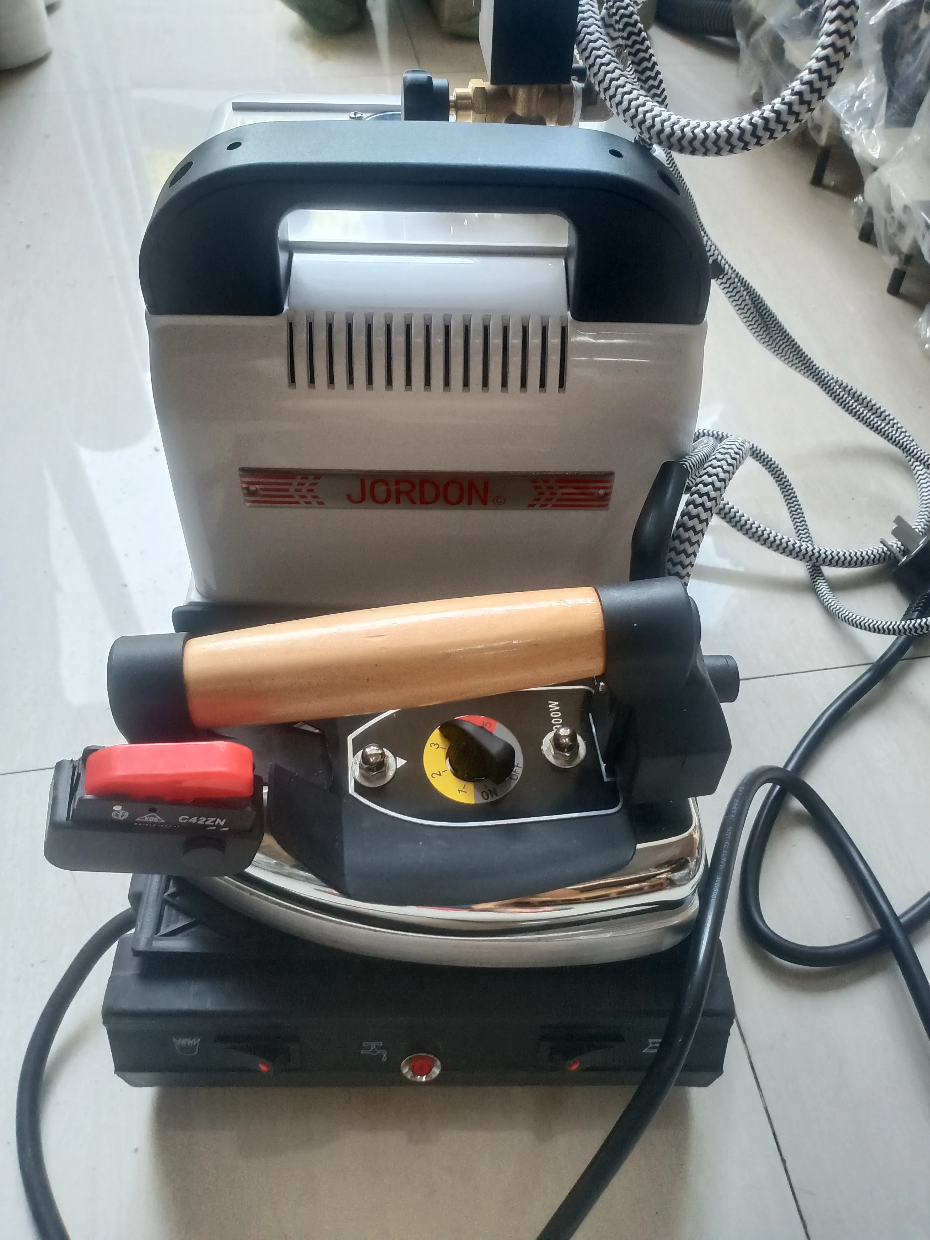 DIGITAL FABRIC 40 INCH STEAM PRESS MACHINE WITH TOUCH SCREEN CONTROLLER EASY OPERATION FACTORY DIRECTLY SELL NEW DESIGN PRODUCT