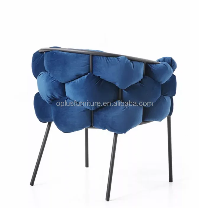 Высококачественный современный роскошный прямой Скандинавский дизайн, оптовая продажа, новый дизайн интерьера столовой, бархатный стул с черными металлическими ножками