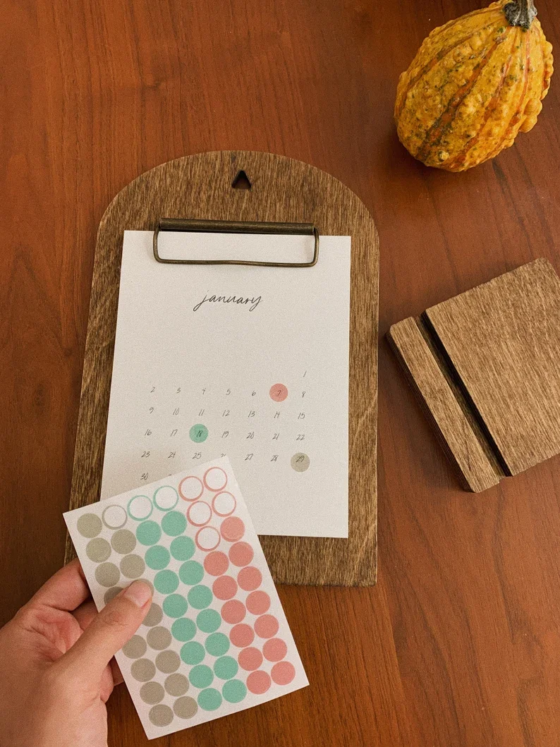 MinimalCalendar Minimal wood 2022 wood clipboard  calendar with stand