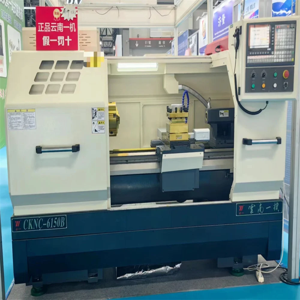 CK6136 Chinese High precision horizontal automatic metal CNC lathe price