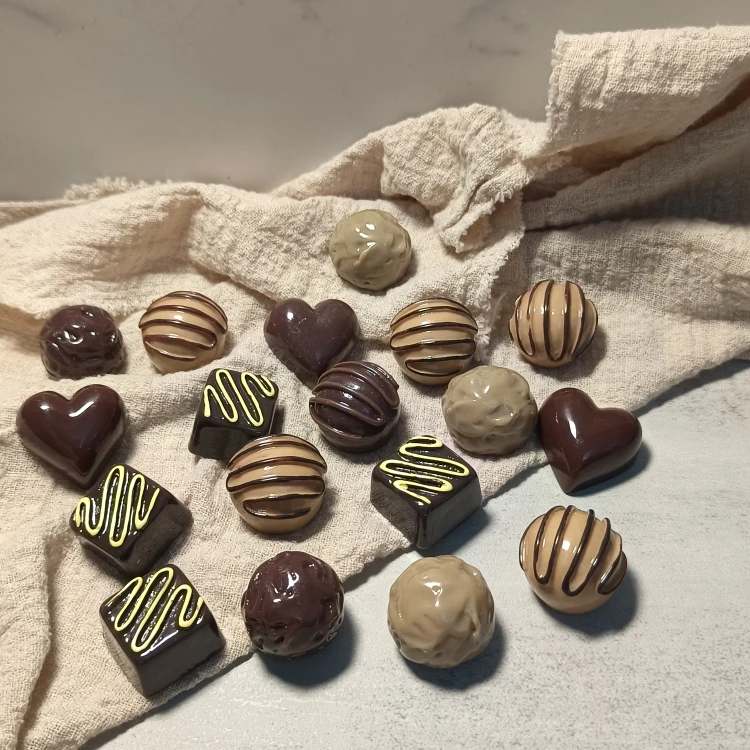 bulk chocolate wholesale artificial  chocolate truffle chocolate