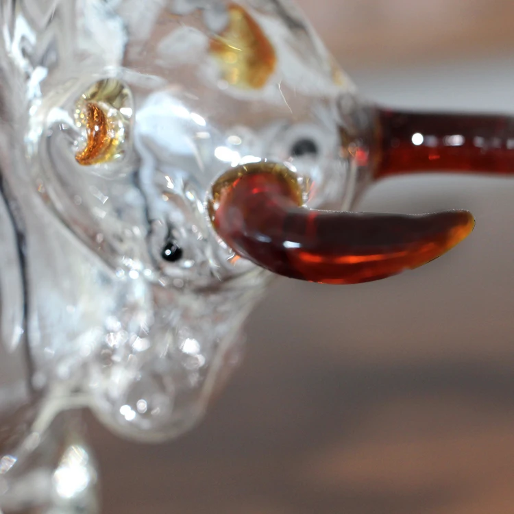 custom Eco-friendly insulated cow shape glass decanter for whisky vodka tequila