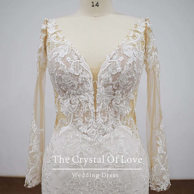 The light champagne weeding dress,the lace wedding dress,long sleeve dress