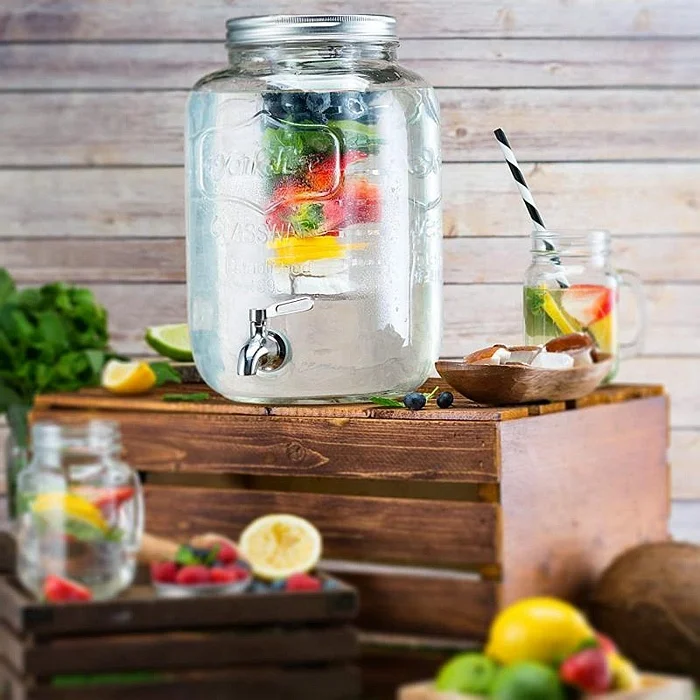 Wholesale clear glass drink bottle juice jar with tap and plastic infuser 5L 8L