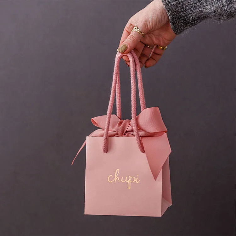 Luxury cardboard cosmetic shopping packaging custom white fashion design your own logo printed paper bag
