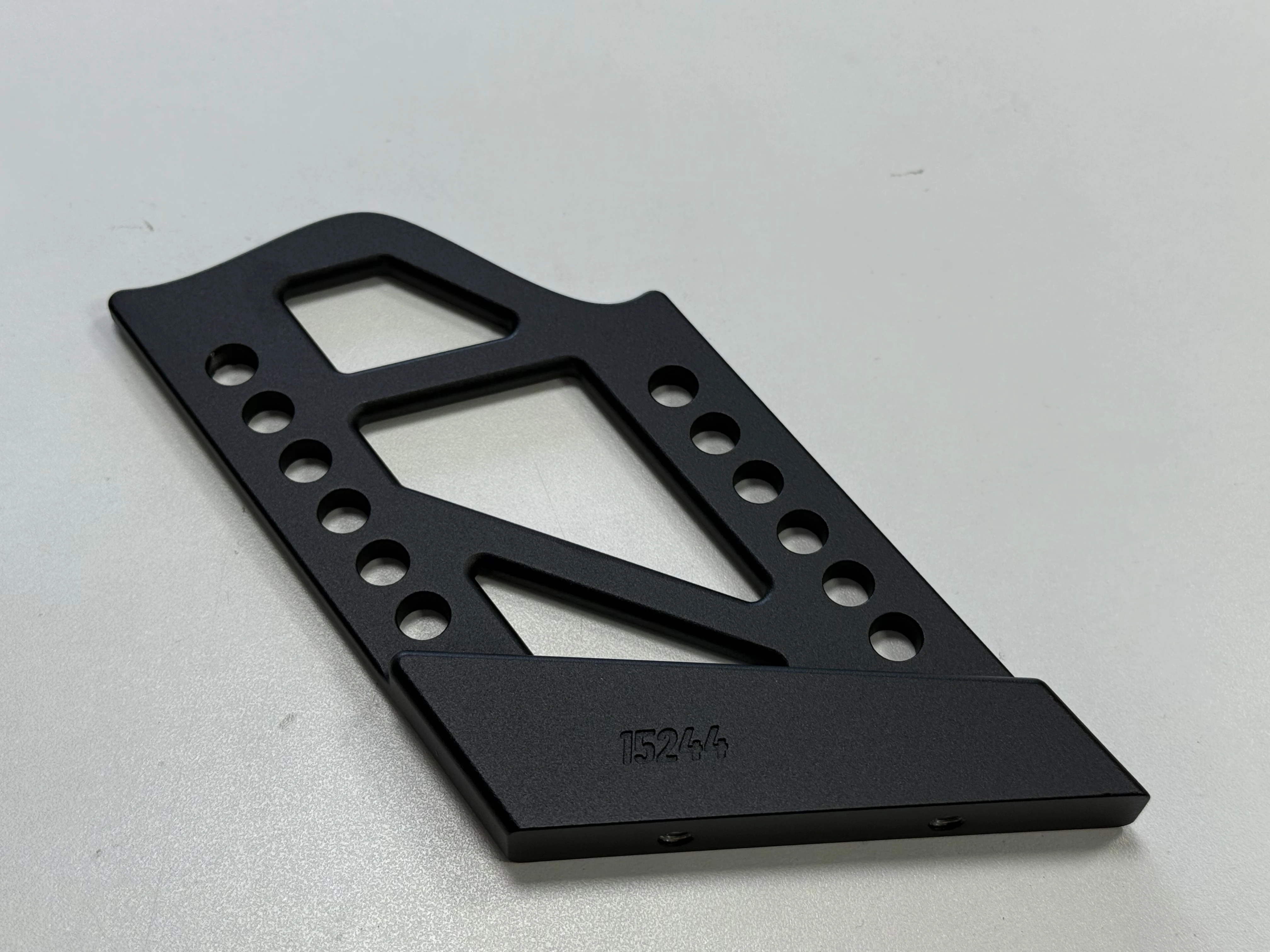 Custom Durable Aluminum alloy brackets CNC Milling Parts Aluminum Black Anodizing CNC Machining Parts auto brackets parts