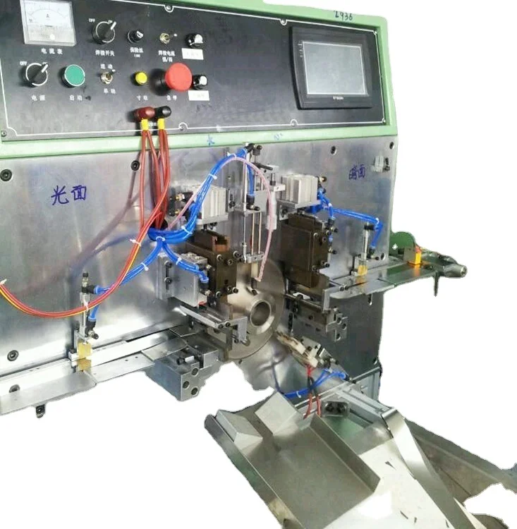 Variable-pressure vacuum drying oven for transformer with less drying time and electric consumption