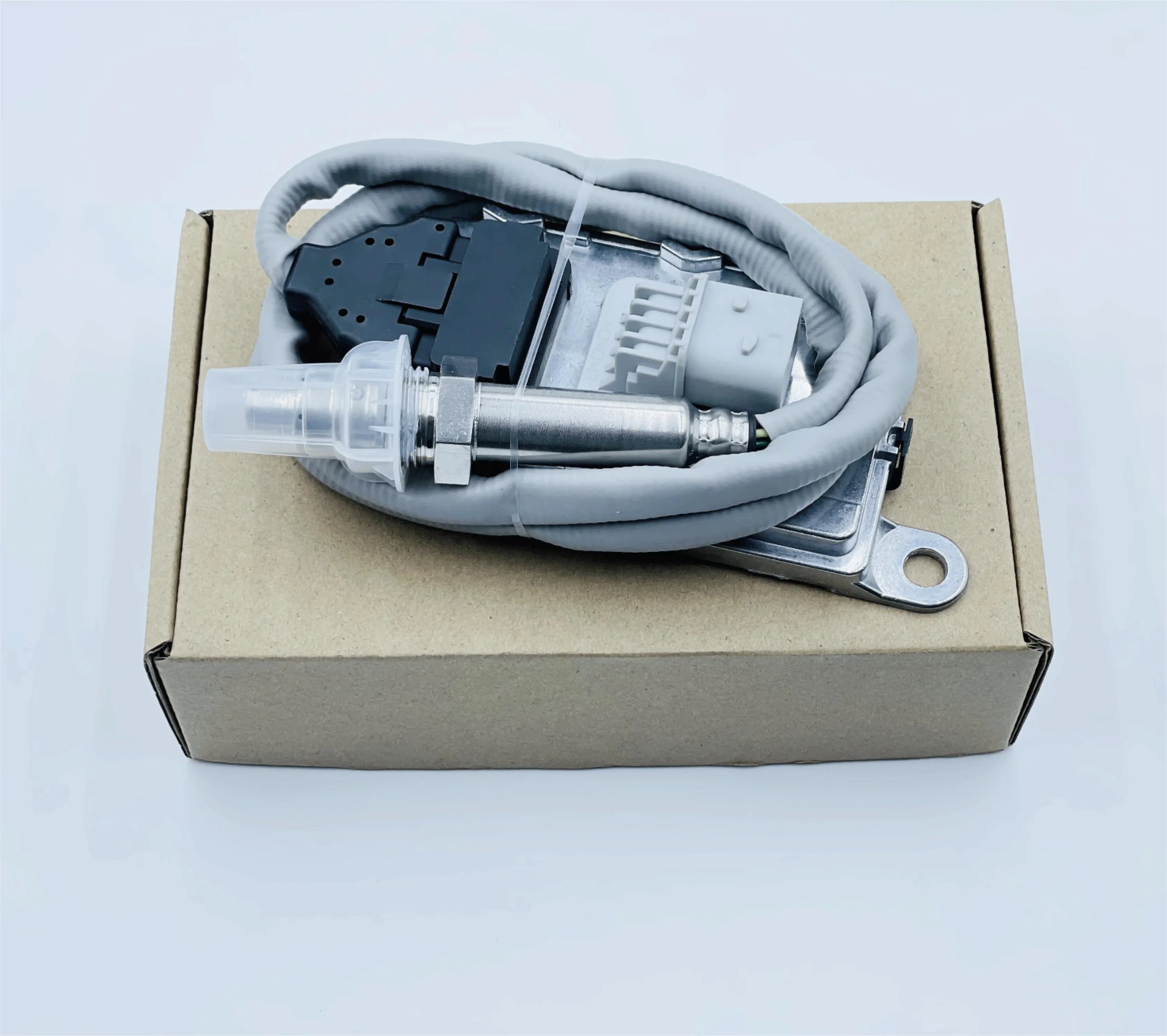 24V 5WK97332A New Nitron Oxide NOx Sensor A0101531728 1 Year Warranty for Mercedes Benz Truck Engine