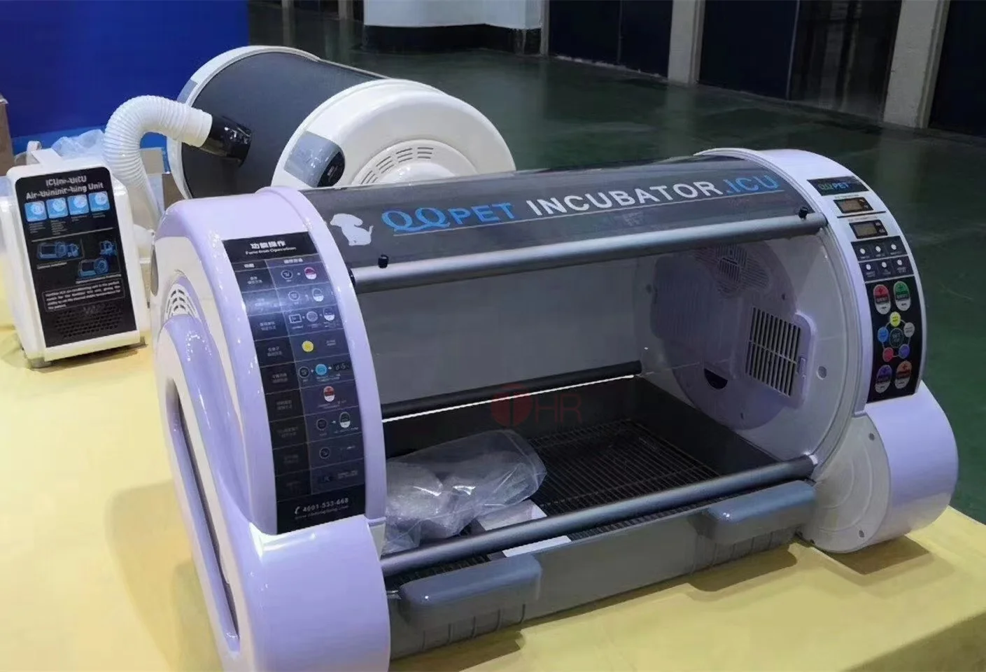 THR-1803 Veterinary Instruments Portable ICU Incubator Newborn Puppy Pet Incubator