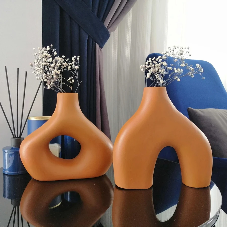 Nordic Style Creative Art Porcelain Flower Vase Small Rustic Tall Antique Matt Glaze Ceramic Home Decor for Weddings