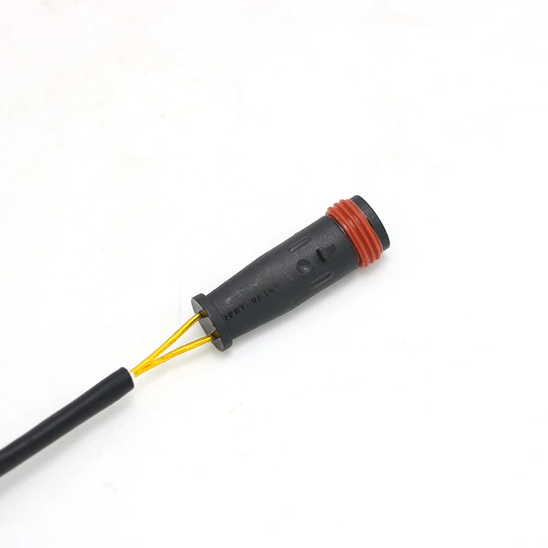 1 PIECE New 6395401417 6395401517 Brake Pad Wear Sensor For Mercedes Benz W204 C204 A209 X164 X166 W164 639 540 14 17