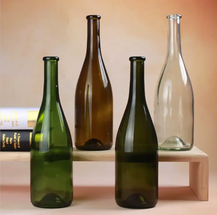 Empty Liquor Spirits Glass Whiskey Bottles 500ml  Wine Glass Bottle Whiskey Mountain Bottles For Vodka Gin Whiskey