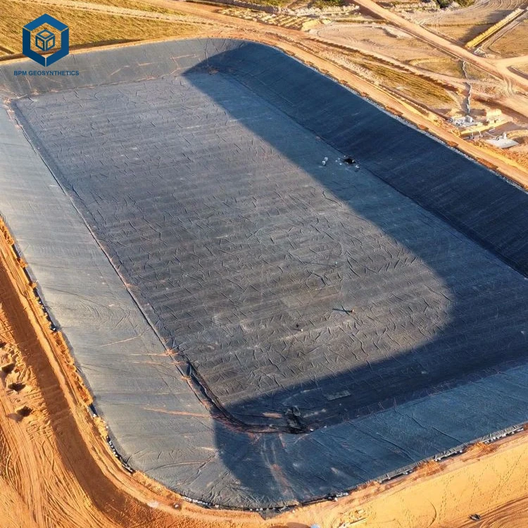 Оросительный канал HDPE вкладыш геомембранный пластиковый 1000 микронный для пруда химического проекта в Южной Африке